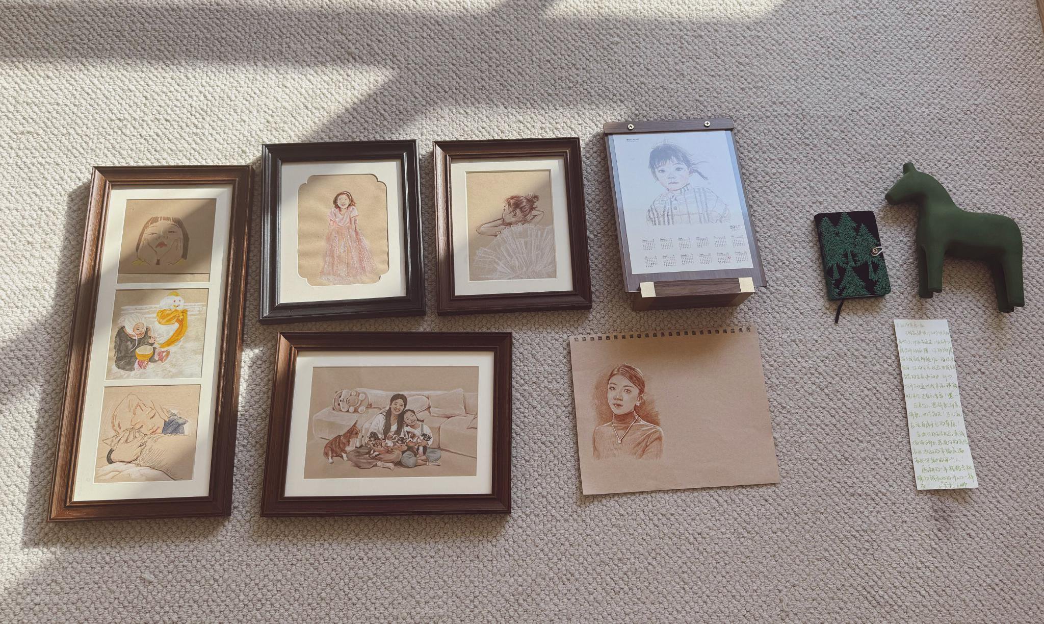 很早就想好好来显摆一下这份礼物， 还想整理出一面墙来单独挂起来…