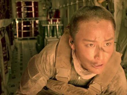 蒋璐霞为了戏拼到10个月没来生理期，真是实力与颜值并存的女兵！