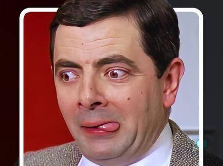 憨豆先生偷偷溜进手术室吃糖果，结果不小心把糖果掉进了病人的腹腔里！