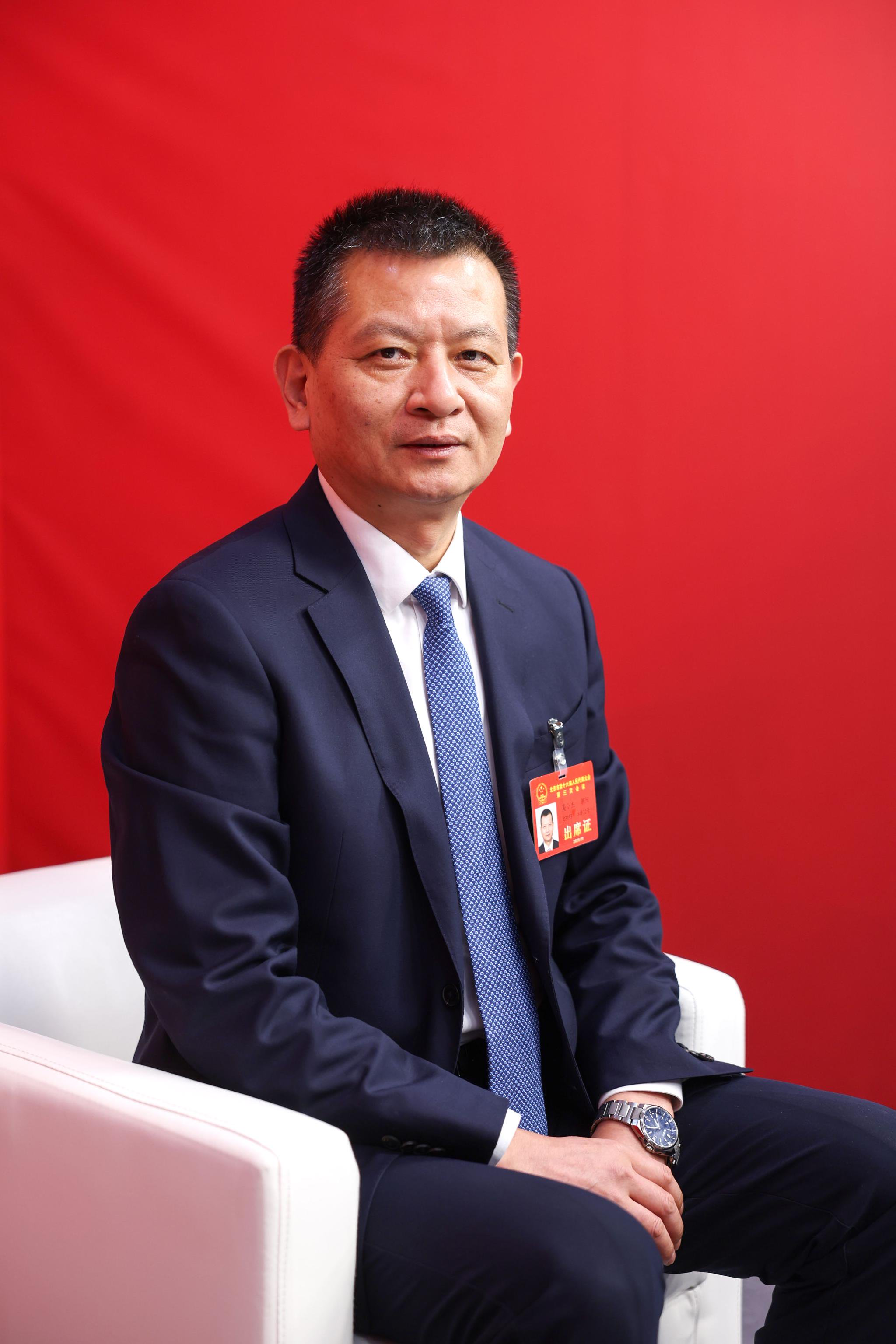 1月16日，北京會議中心，北京市人大代表，朝陽區委副書記、區長吳小傑作客新京報千龍網訪談間。新京報記者 陶冉 攝