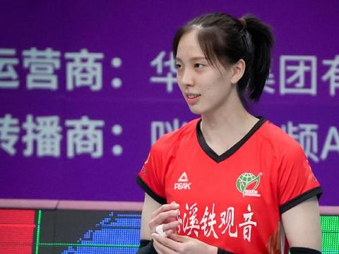 中国女排将迎大调整，4朵金花恐被蔡斌放弃，多人迎来逆袭良机