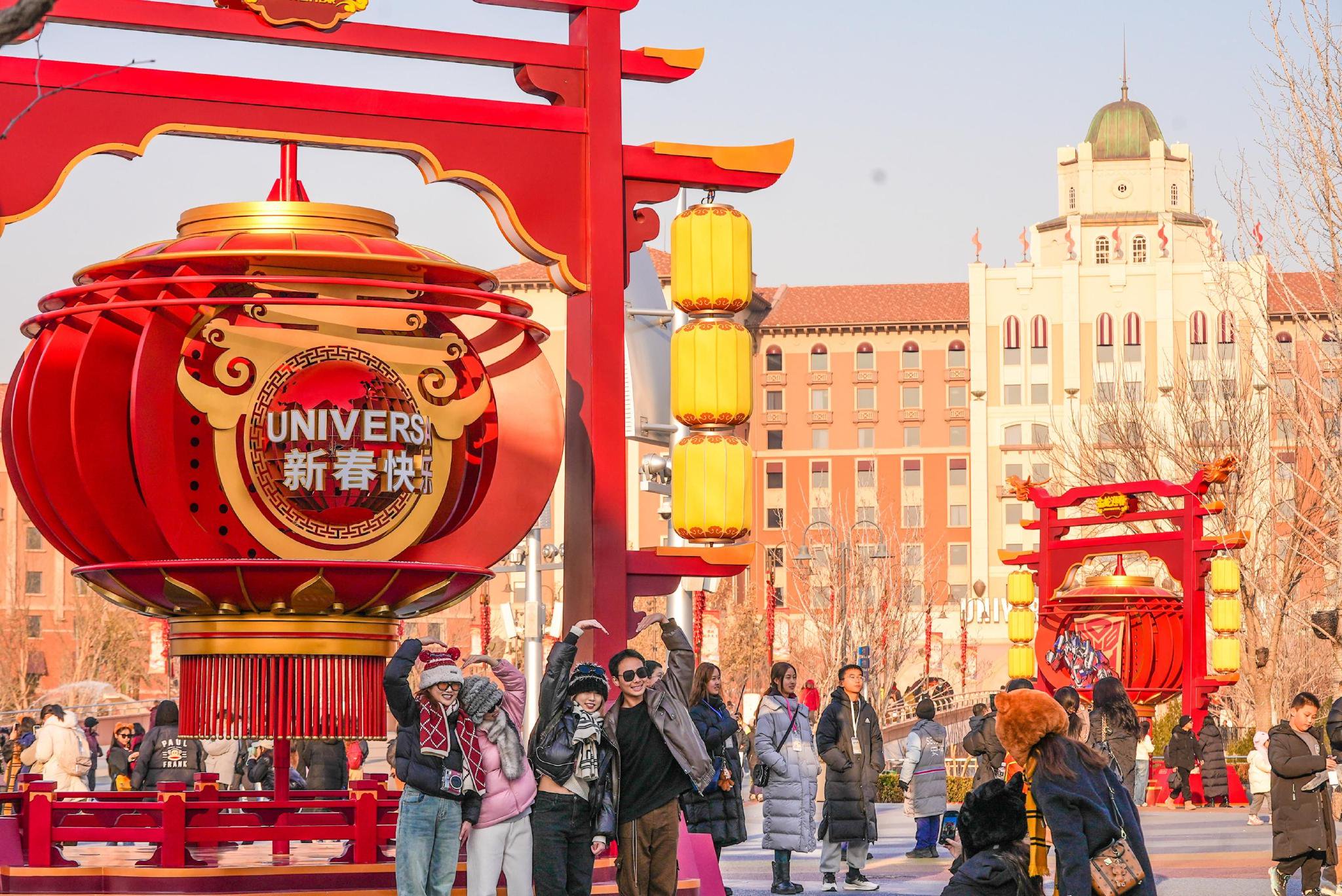 感受年味儿！北京环球度假区开启“环球中国年”