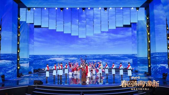 两岸演员一起合作情景组曲《一起回家》。主办方供图