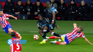 终结药厂12连胜！十人马竞2-1逆转十人勒沃库森 小蜘蛛双响+绝杀