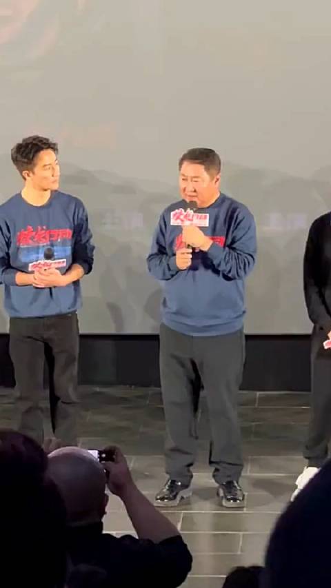 于冬表示，我们需要一个团结的春节档，并坚信《蛟龙行动》能逆袭…