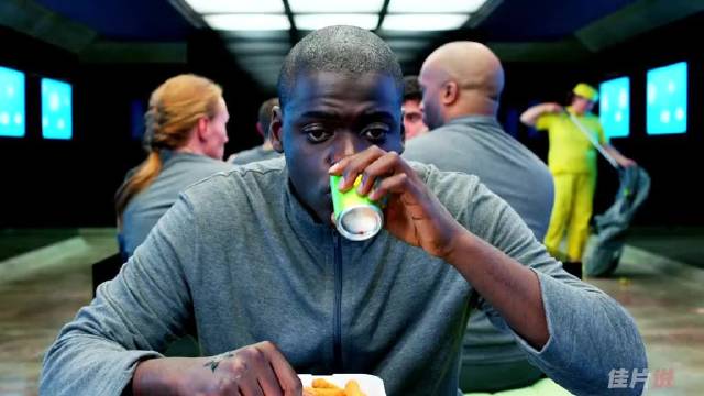 《黑镜》3/3 黑人用一千五百万求得真爱，可女友却去拍了小电影精彩片段 我的观影报告 电影解说