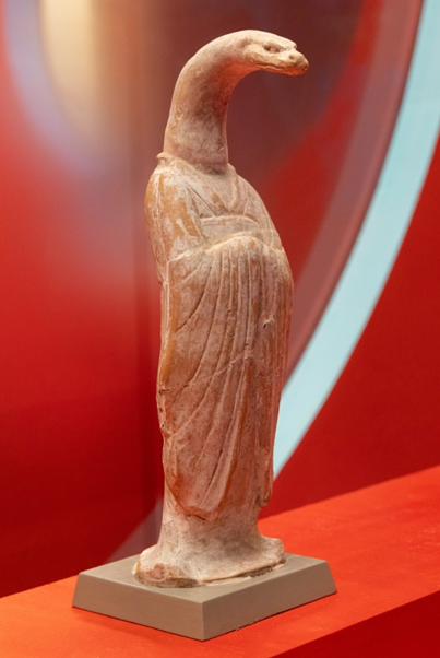 彩繪生肖蛇陶俑（唐）。國家博物館供圖
