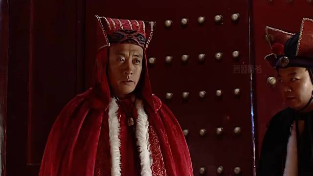 大明1566： 百官讨薪遭毒打，嘉靖不但不阻止，还躲在楼上看戏 大明王朝1566  嘉靖  好剧推荐  dou来