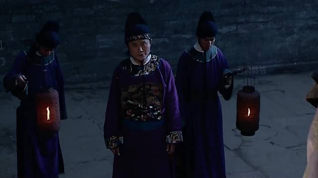 大明1566： 吕芳孤身睡在山洞里，黄锦心疼得直哭，哪知他别有用意 大明王朝1566  历史剧  嘉靖  陈宝国