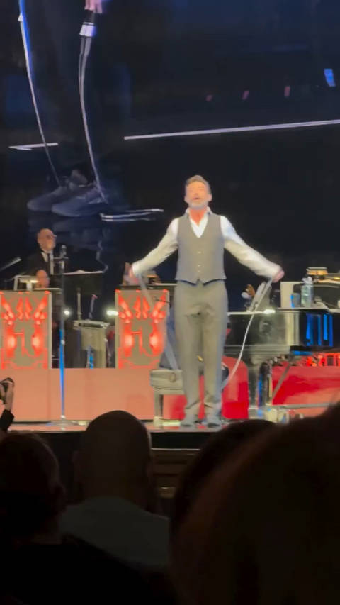 休叔休·杰克曼 现象表演跳绳Byebyebye 好有活力