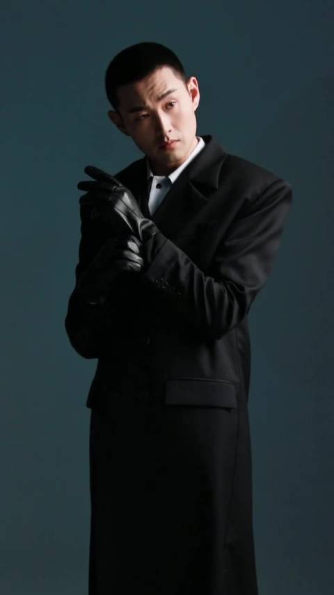 王彦霖也是好起来了，居然直接演上了白月光可还行了～在红海行动里面…