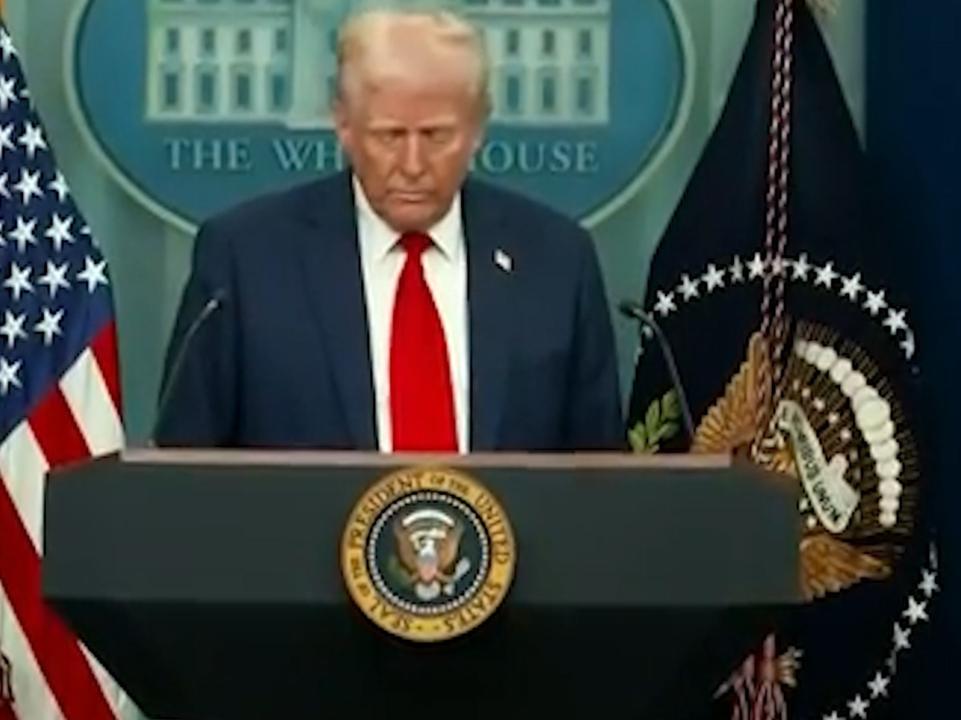 特朗普:撞机事故无人生还