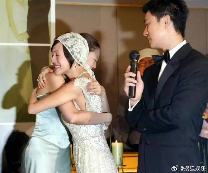 来源：@新浪娱乐、@搜狐娱乐