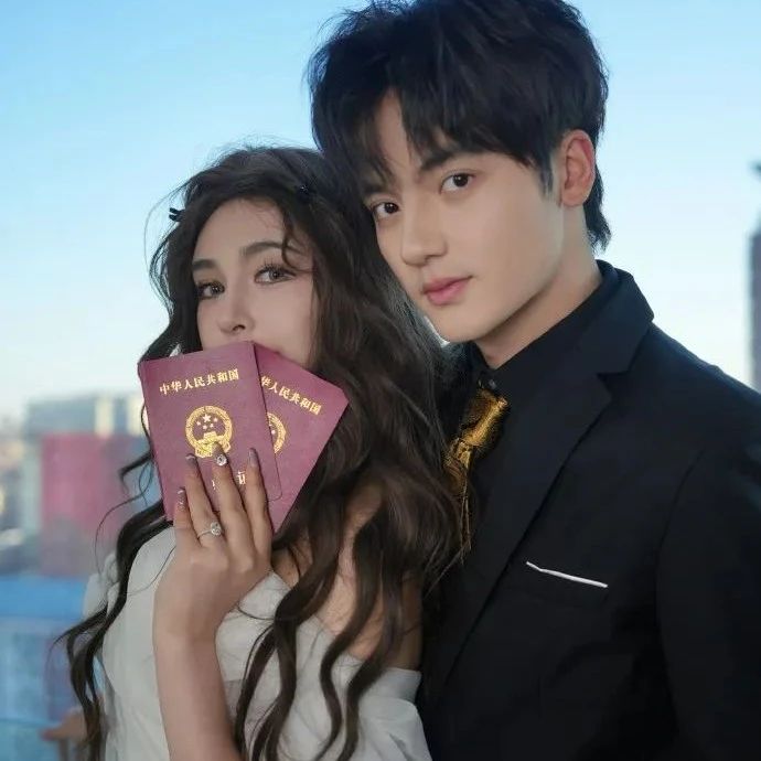 34岁李心艾官宣怀孕！曾饰演周杰伦电影《天台》女主角