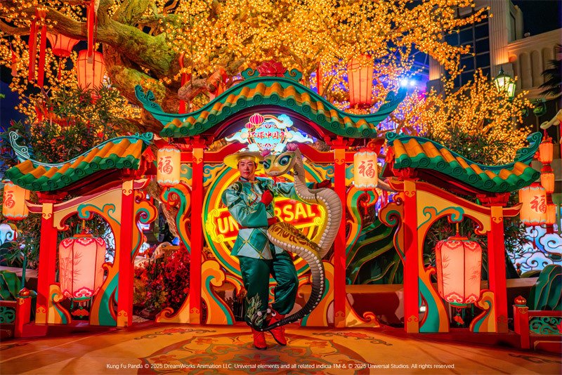 闹元宵 赏花灯 北京环球度假区“环球中国年”持续至2月23日