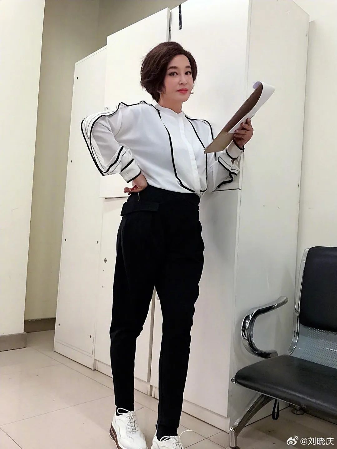 演员刘晓庆。图片来源：刘晓庆官方微博