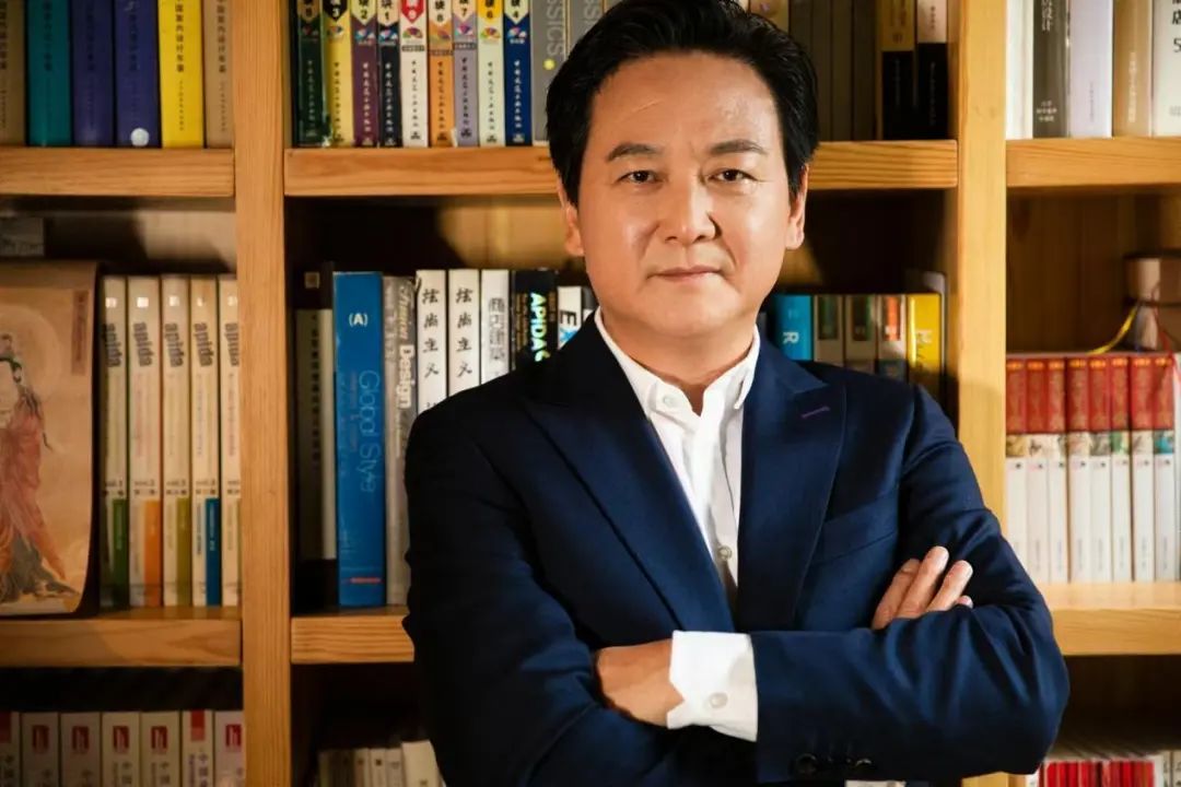 张多福导演近照