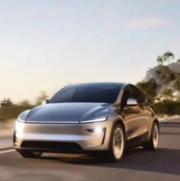特斯拉确认：新款ModelY将推七座版，预计年底前上市