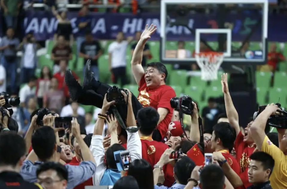 老帅再出山！二度担任中国女篮主教练，宫鲁鸣能带来什么？