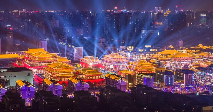 长安十二时辰，幸福不夜城，传祺E8+即将满爱上新