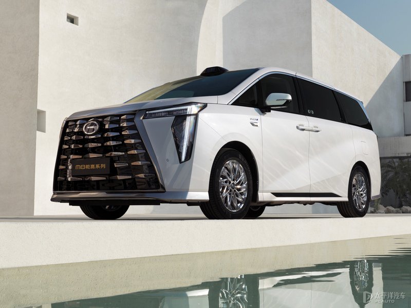 广汽传祺M8乾崑系列官图发布 搭载华为高阶智驾