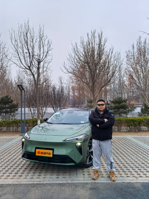 混动车型向来就有自己的先天优势，它既能有纯电车型的驾驶感受…