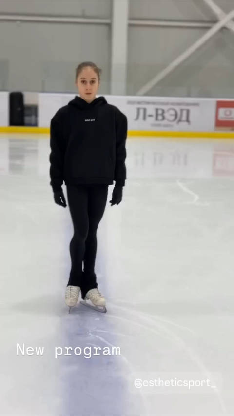 新节目 星际穿越 不知道是不是下赛季的节目or只是表演滑？