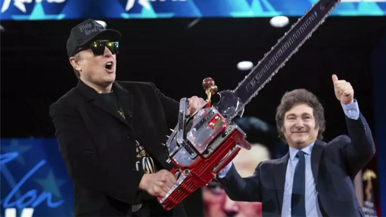 米莱送马斯克电锯