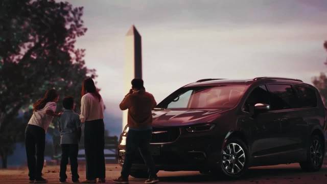 明明只是一台家用MPV，大捷龙却要扛起克莱斯勒的大旗，聊品牌传承了……