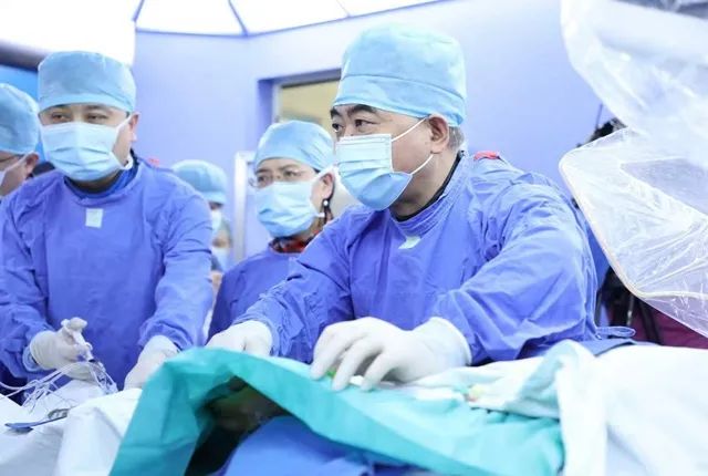 ai医疗看病,ai医疗看病 法律要求医生签字担责吗