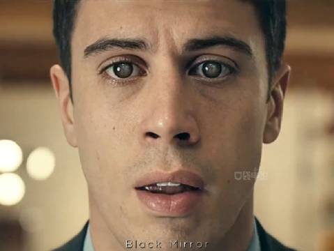 人一旦开始怀疑一件事，就会发现，越来越不对劲，《黑镜》