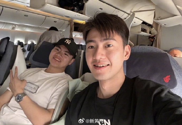 梁王组合启程欧洲赛季