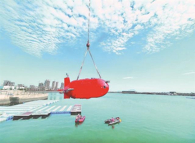 哈工程“星海1000”号极地自主式水下航行器进行海试。 哈尔滨工程大学 图