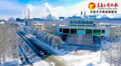 　　宝钢集团新疆八一钢铁有限公司厂区外景。资料图片