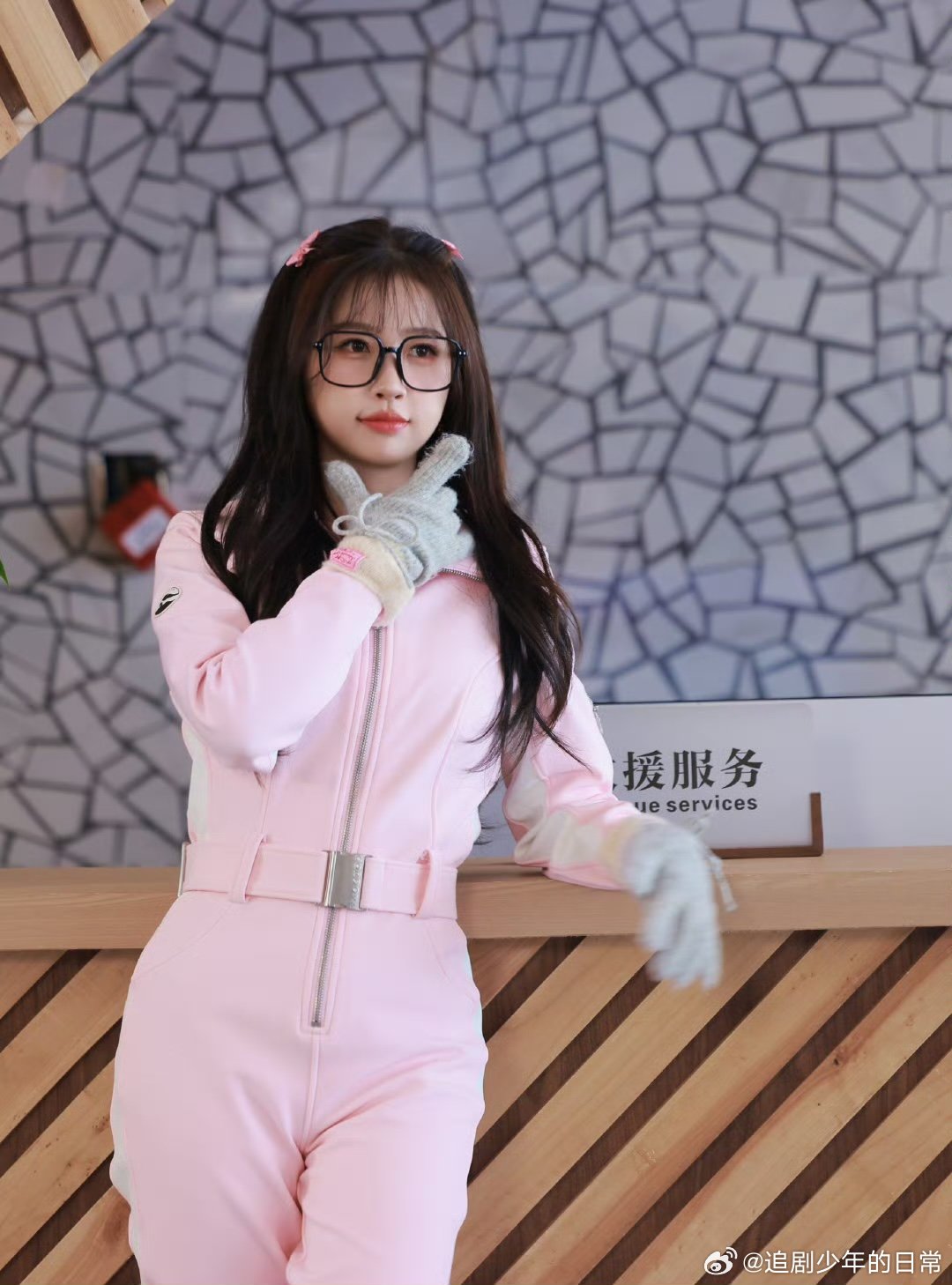 虞书欣的外号鱼头星星来源于来自星星的你，啊啊啊啊啊啊