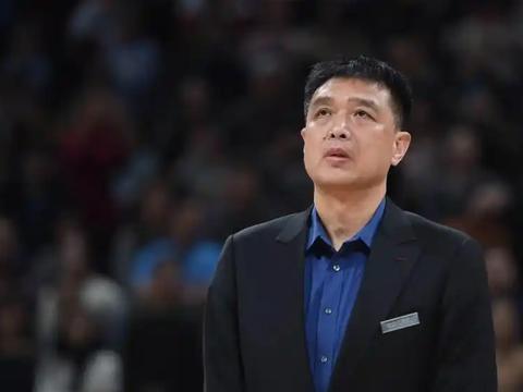 突发！闵鹿蕾重感冒离任，助教别德夫接任，重回季后赛任务已完成