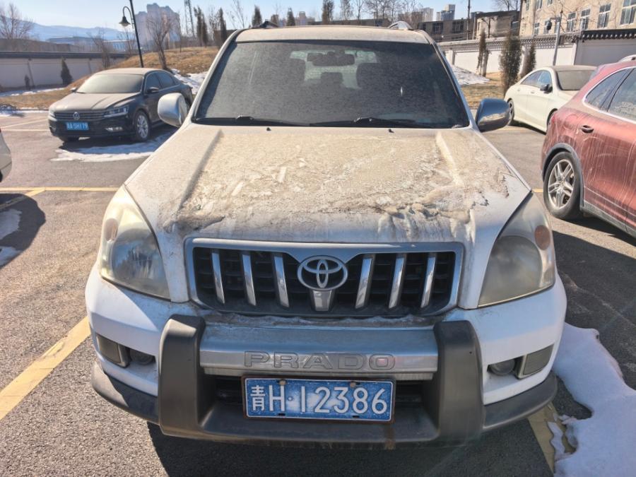 一辆已报废的丰田普拉多3830元被拍卖，拍出5.6万高价，43人抢