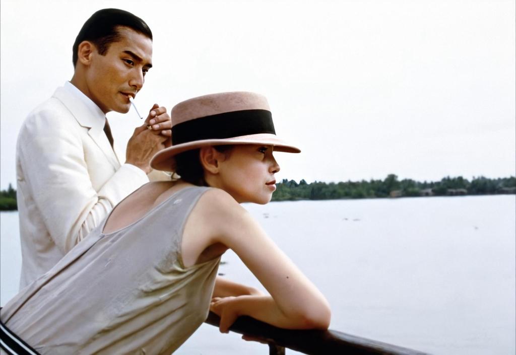 电影《情人》讲述英国女学生与成年的华人富家子无疾而终的爱情