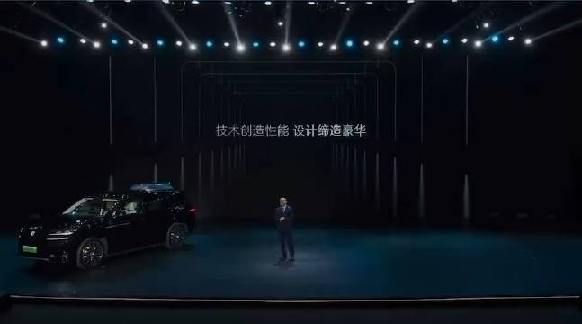腾势N9科技新豪华超强动能，破百加速仅3.7秒！