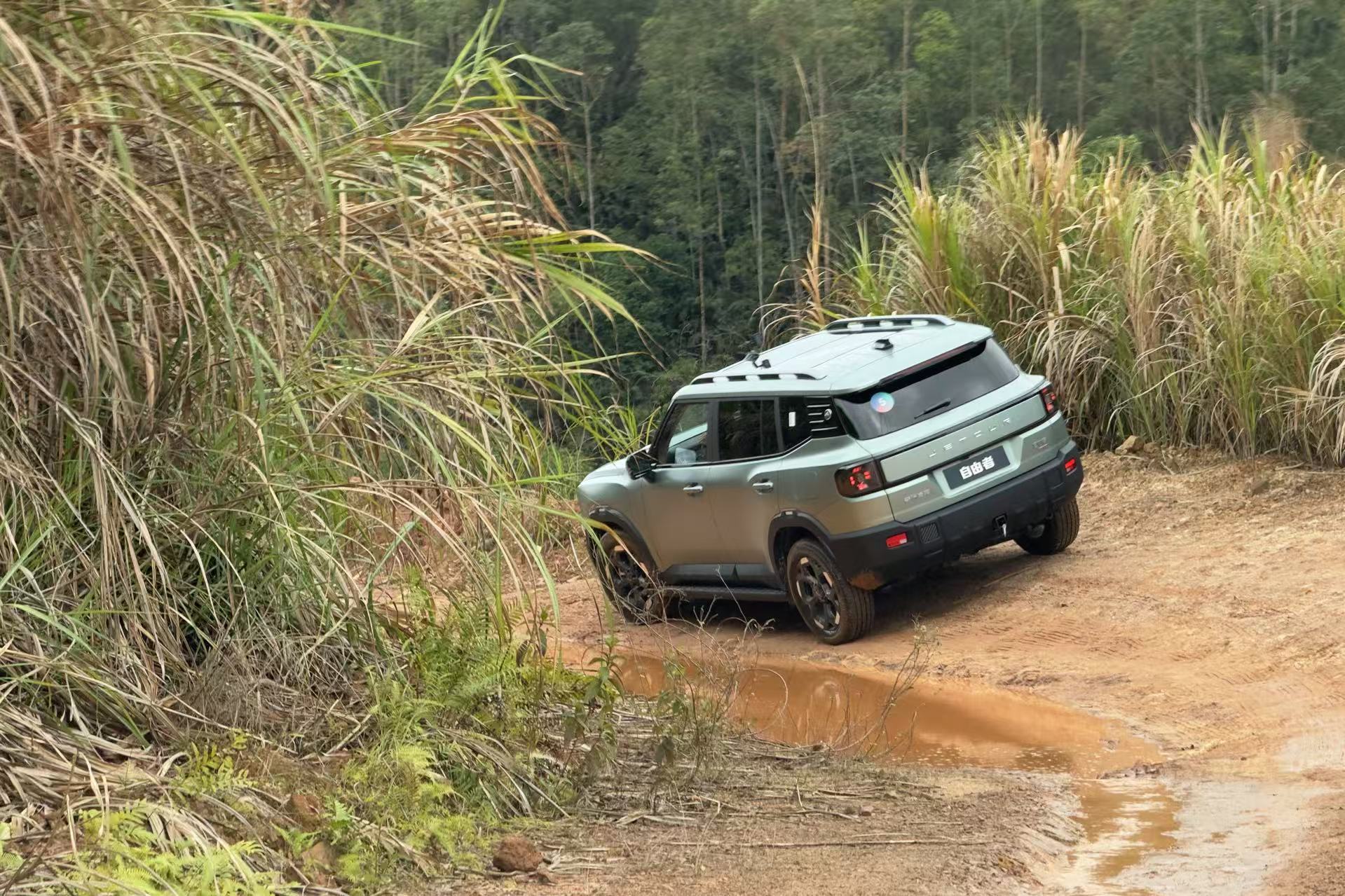 开着捷途自由者越野时，你只需要做好这件事｜私+车探