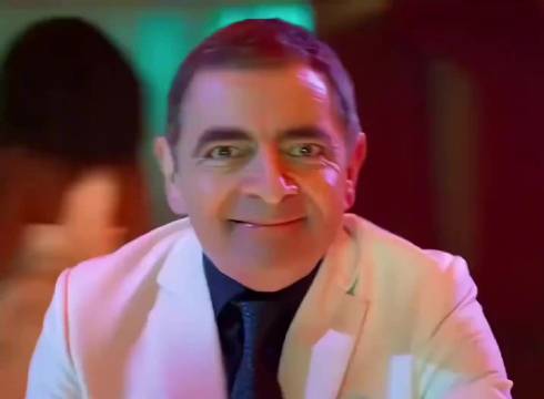 刺杀憨豆先生太难了，气哭特工小姐姐