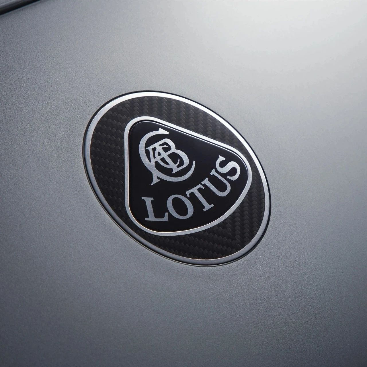 车主称4S店把“维修车”当新车卖，路特斯中国回应