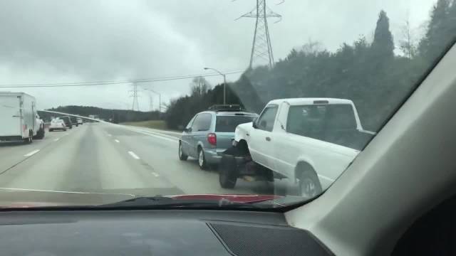 老款克莱斯勒捷龙/道奇凯领有多强？我猜这还不是它的极限