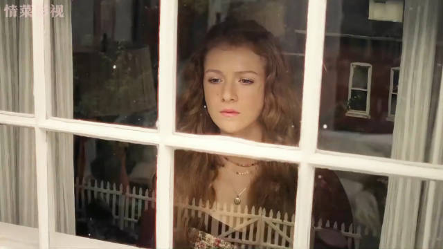 《绯闻女孩》女主布莱克・莱弗利 爱不是救赎，自我觉醒才是