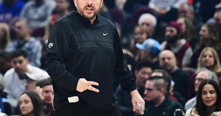 解析锡伯杜执教下纽约尼克斯的攻防策略与比赛节奏掌控