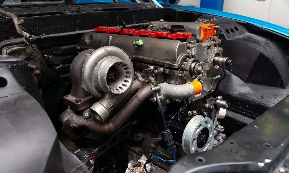 涡轮增压VS自然吸气：谁才是真正的引擎之王？