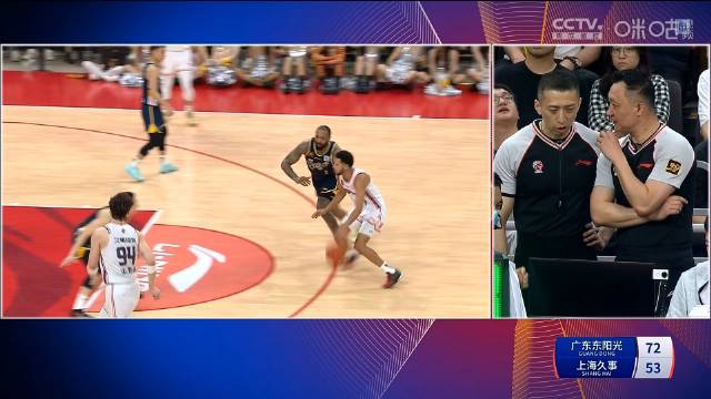 任骏飞肘击王哲林后脑，吃到今年季后赛第一个夺权