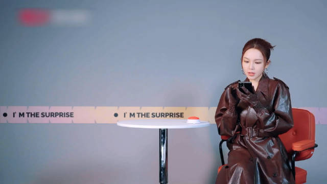 周扬青和何广智在《我是隐藏款》里的互动…