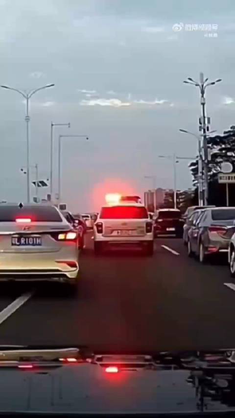 我靠！法外狂徒啊！ 完美生动地诠释了什么叫无法无天