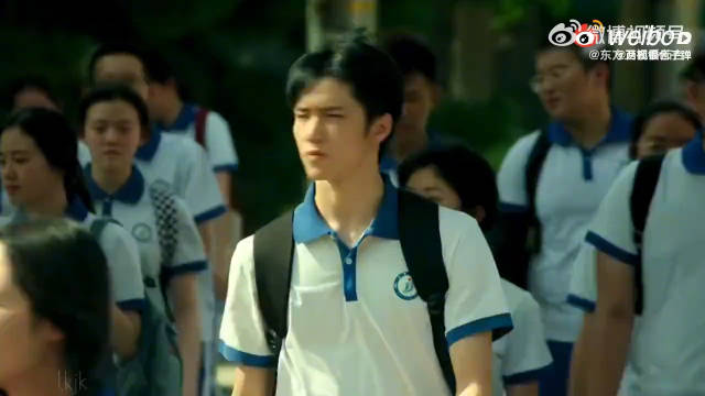 张艺谋刘耀文再合作